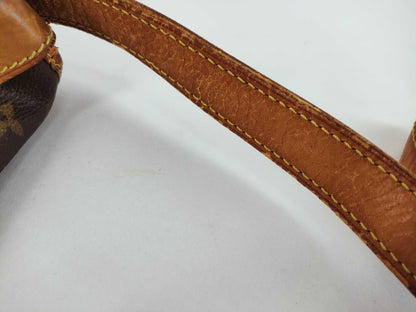 LOUIS VUITTON Monogram Shoulder Bag