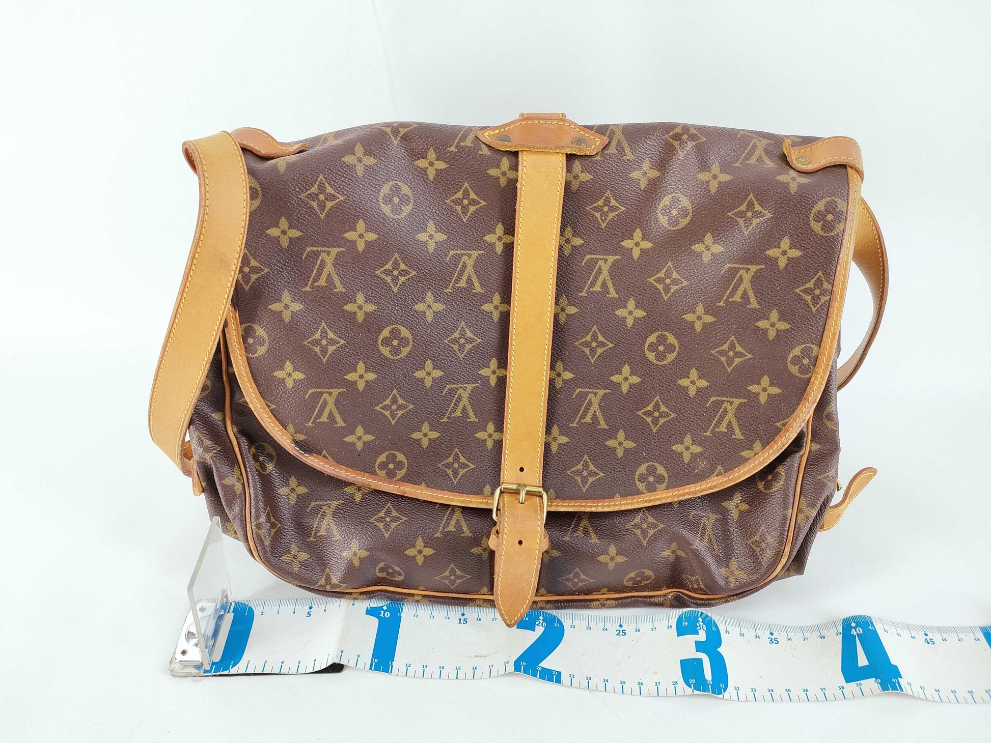LOUIS VUITTON Monogram Louis Vuitton Shoulder Bag