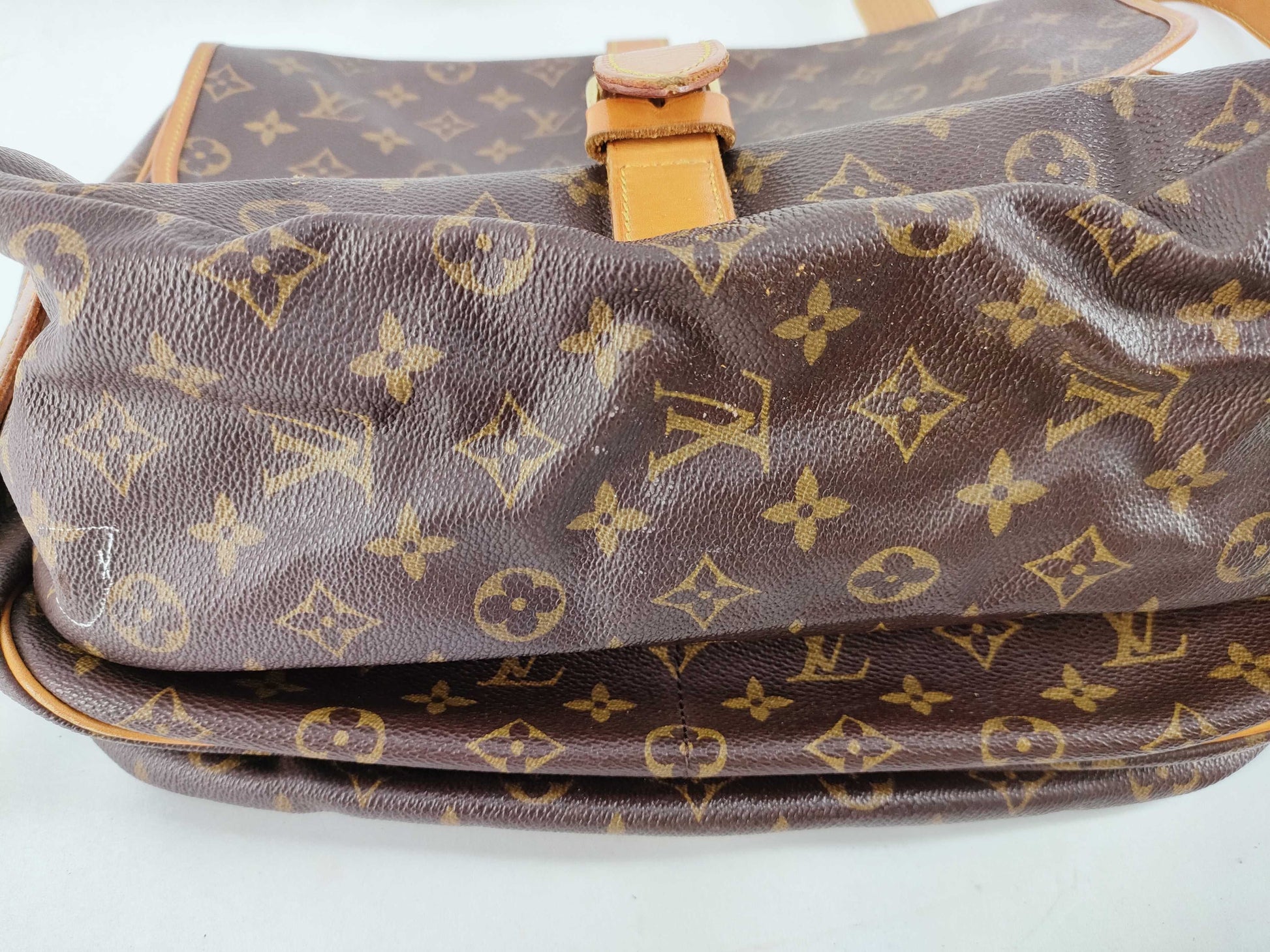 LOUIS VUITTON Monogram Shoulder Bag