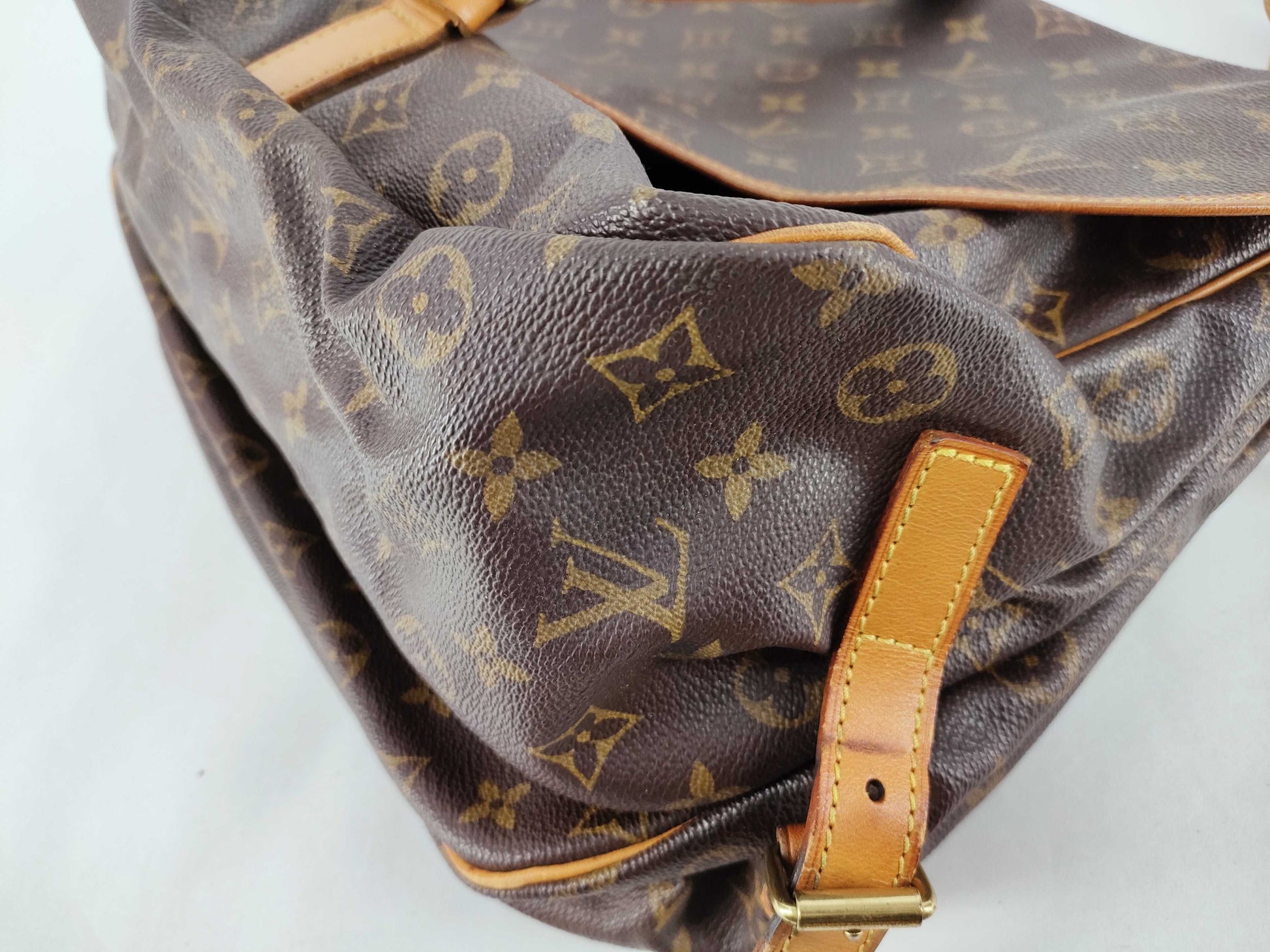 LOUIS VUITTON Monogram Shoulder Bag