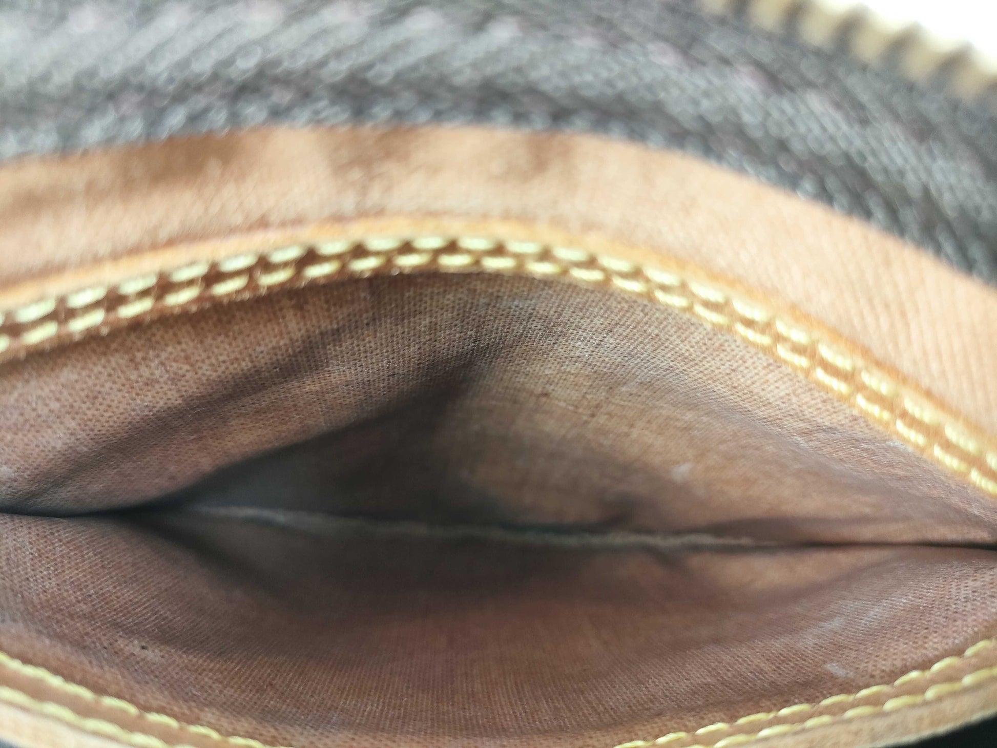 LOUIS VUITTON Monogram Louis Vuitton Boston Bag