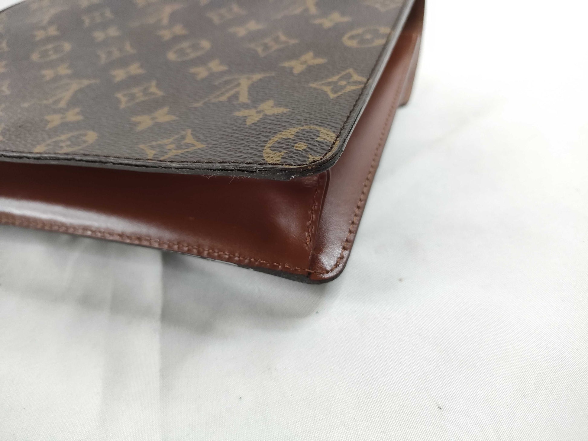 LOUIS VUITTON M51187 Monogram LOUIS VUITTON Monceau 26 M51187 Handbag