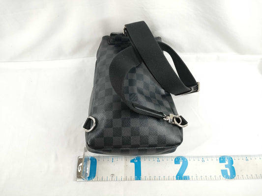 LOUIS VUITTON N41719 Damier Graphite Louis Vuitton Damier Graphite Avenue Sling Bag N41719 Shoulder Bag