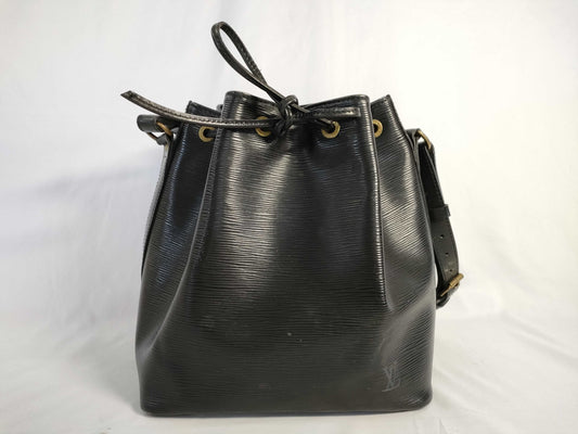 LOUIS VUITTON M44102 Monogram LOUIS VUITTON Petit Noe M44102 Shoulder Bag