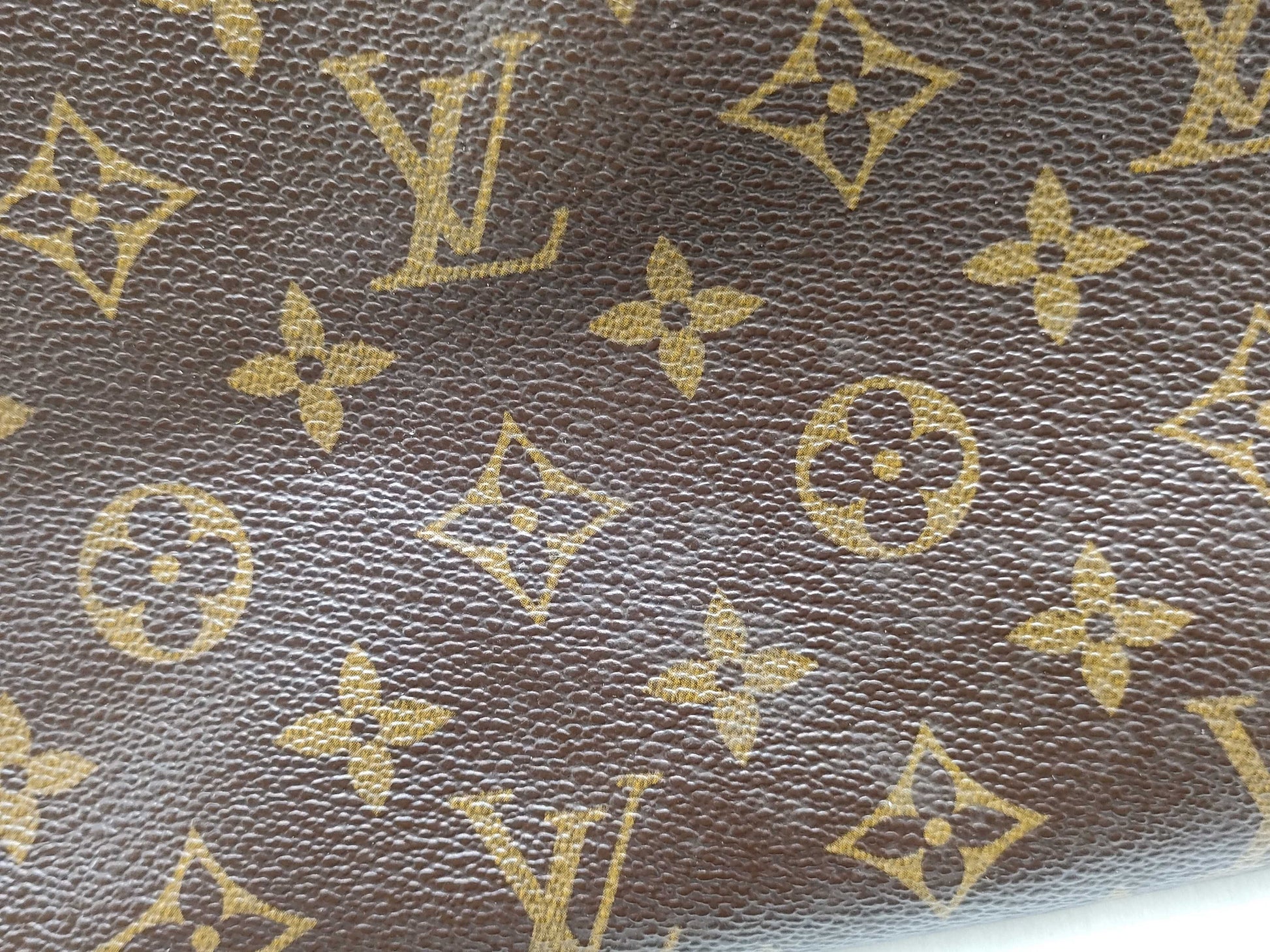 LOUIS VUITTON Monogram Batignolles Horizontal Tote Bag M51154