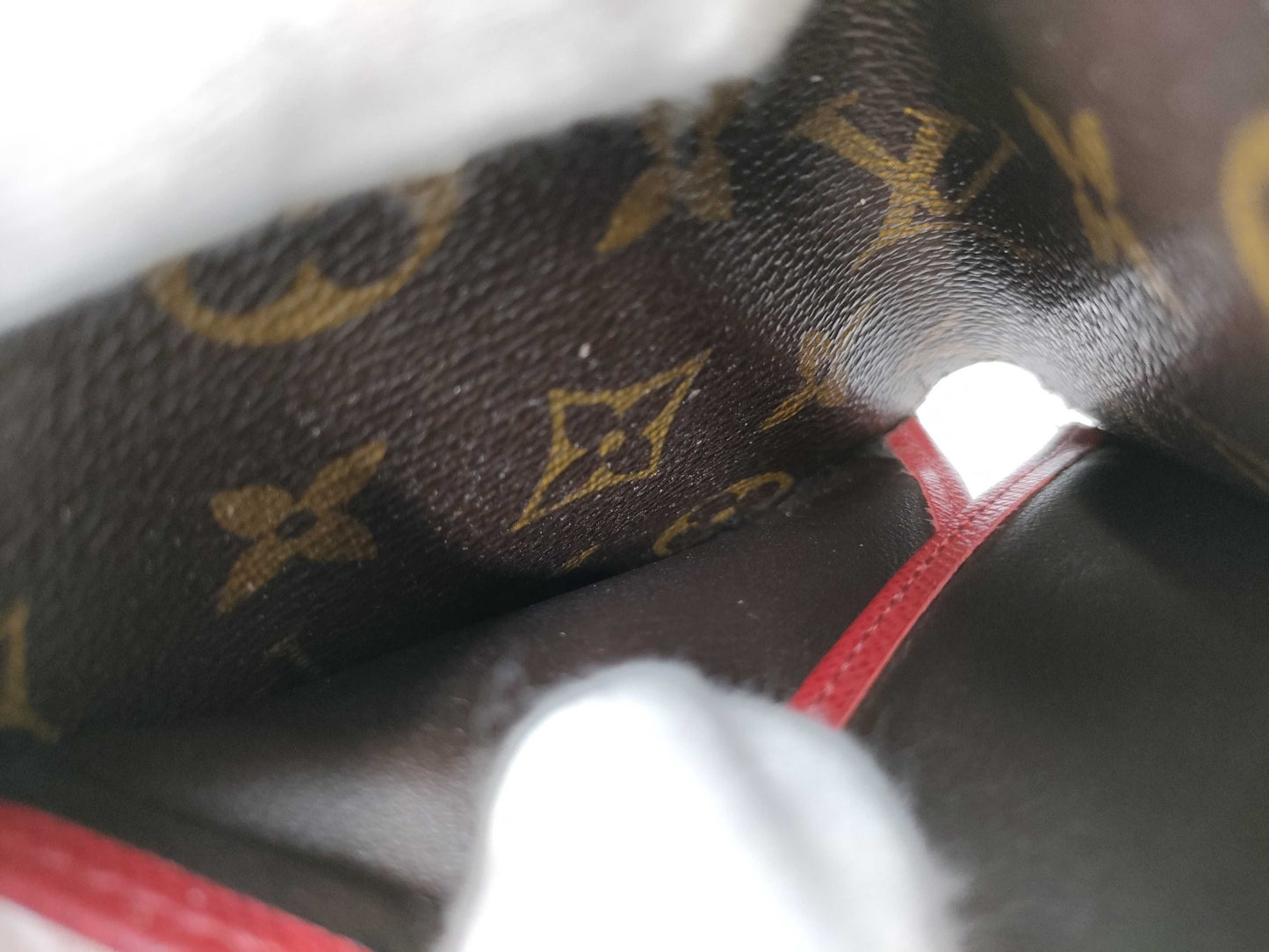 LOUIS VUITTON Monogram Empreinte Compact Wallet