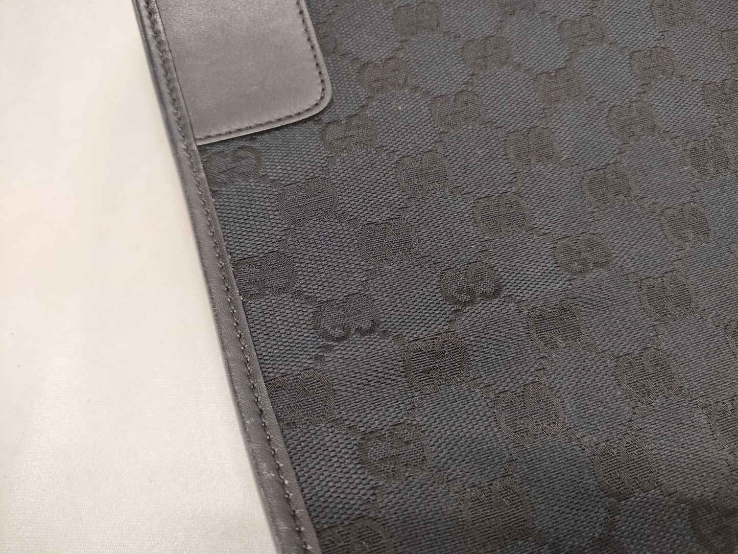 GUCCI GG Canvas One-Shoulder Shoulder Bag