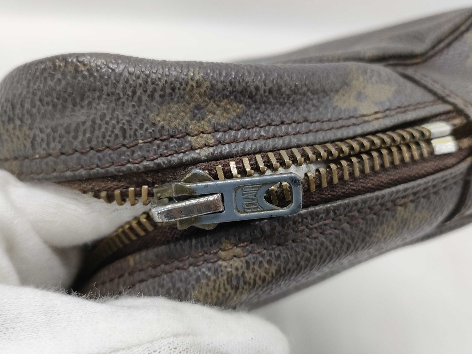 LOUIS VUITTON True Toilet Second Bag Second Bag