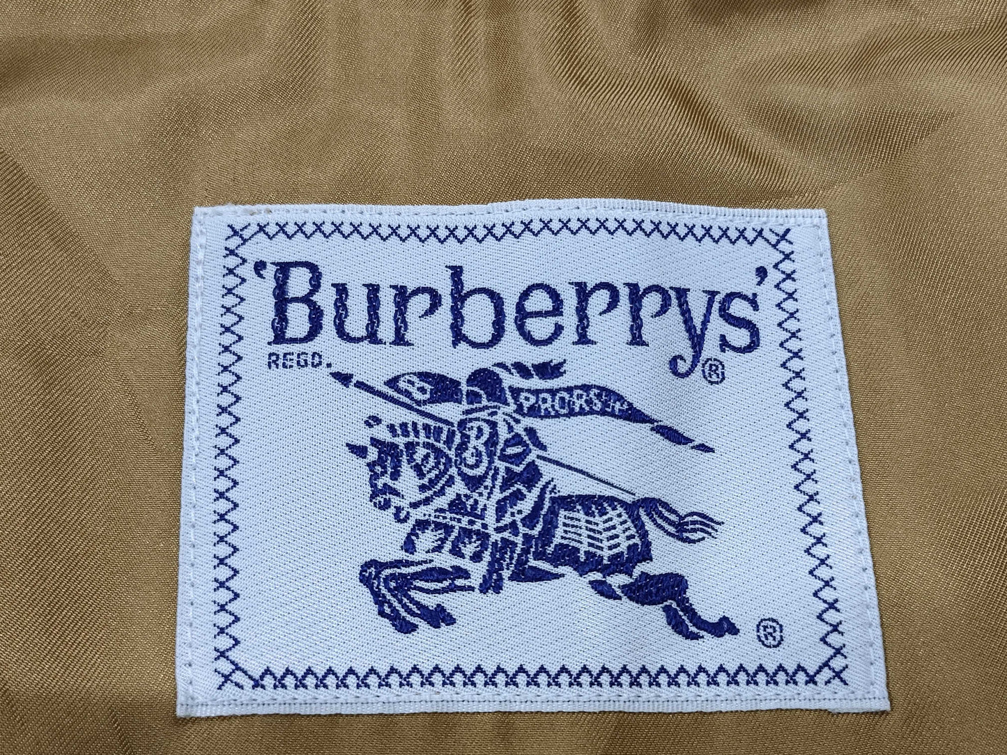 BURBERRY Trench Coat Size 7AB2 Coat