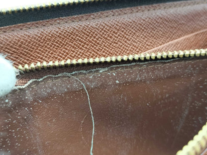 LOUIS VUITTON Monogram Wallet