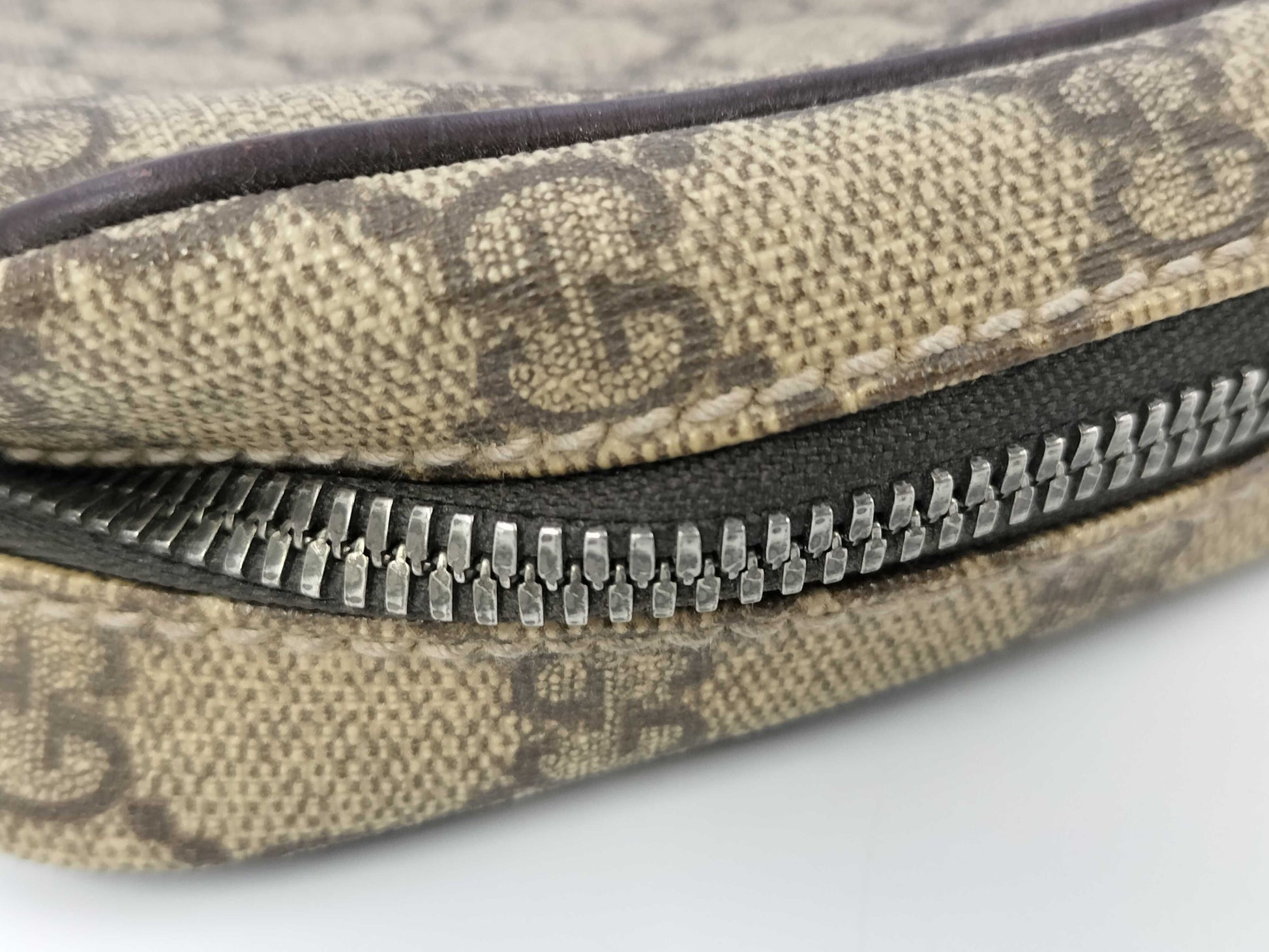 GUCCI GG Supreme 122754 Shoulder Bag