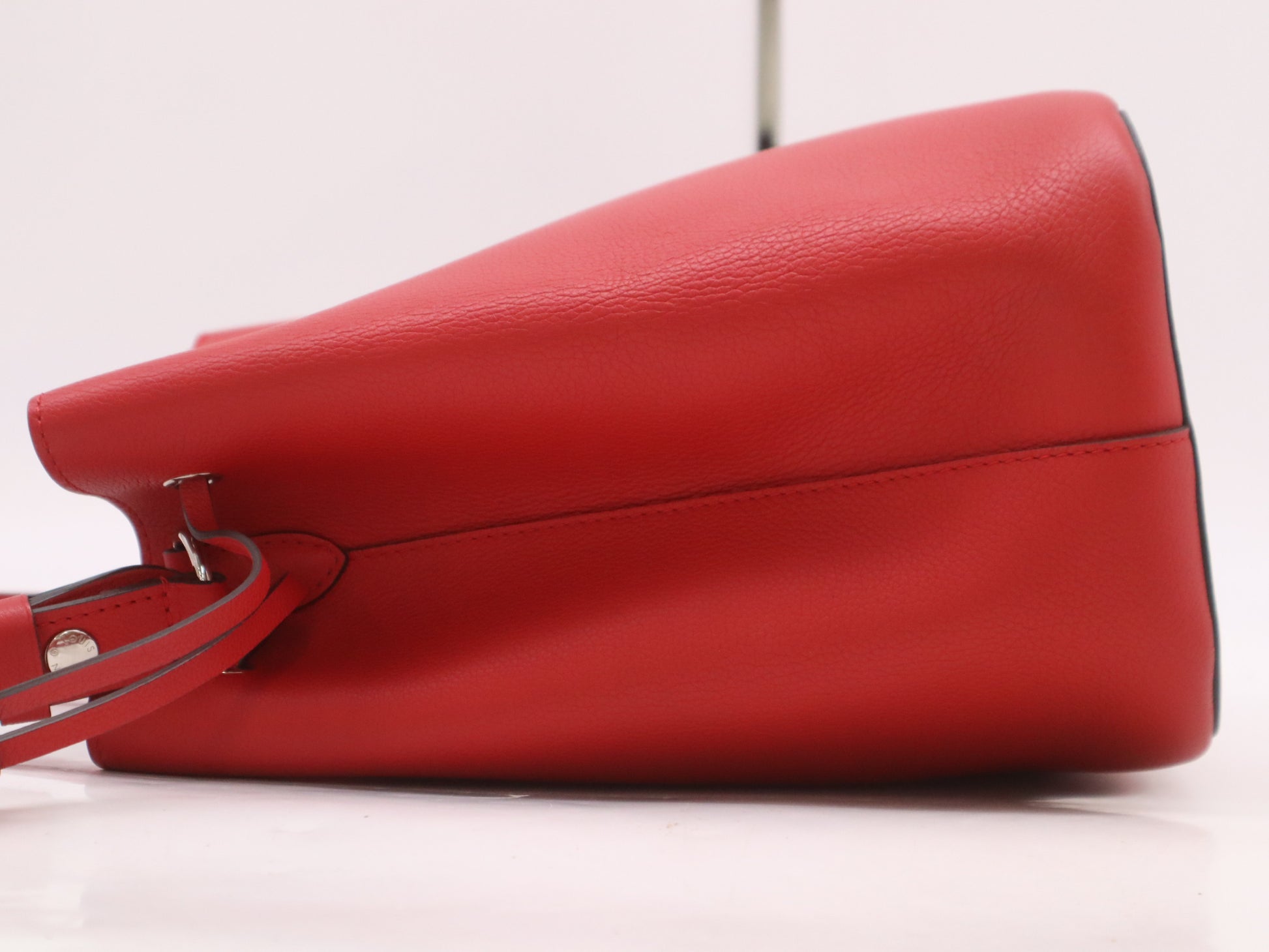 LOUIS VUITTON M54679 Leather Lock Me Red Shoulder Bag with Dust Bag and Cloche, RFID Verified