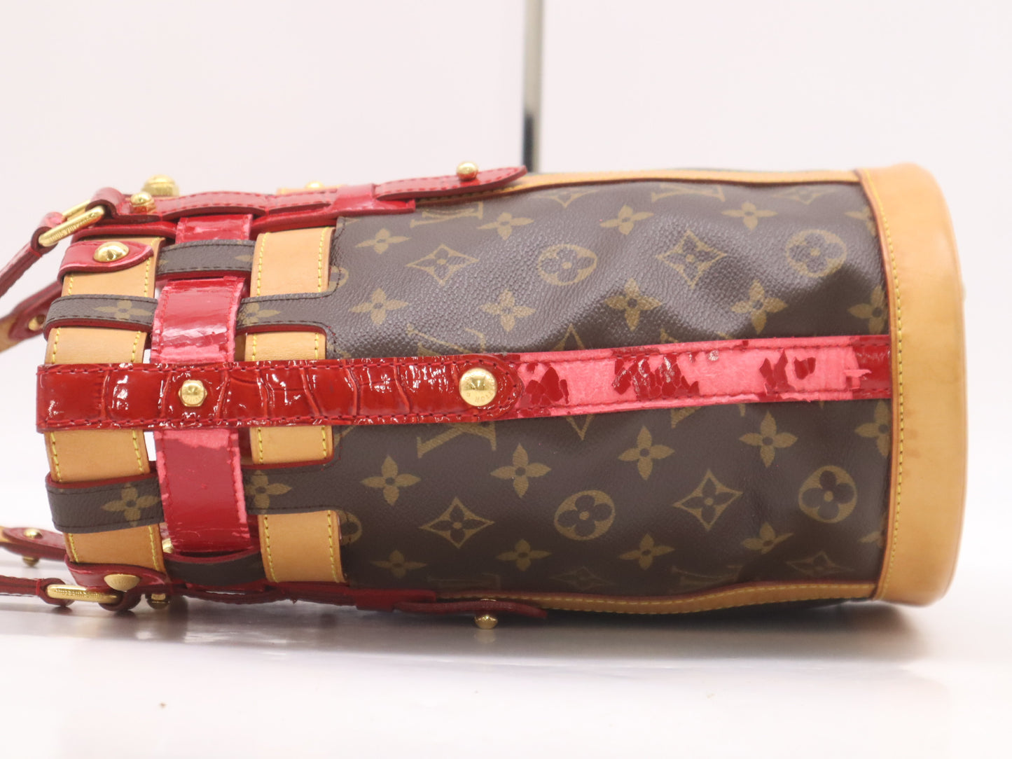 LOUIS VUITTON M95613 Monogram Ruby Neo Bucket Rouge Tote Bag