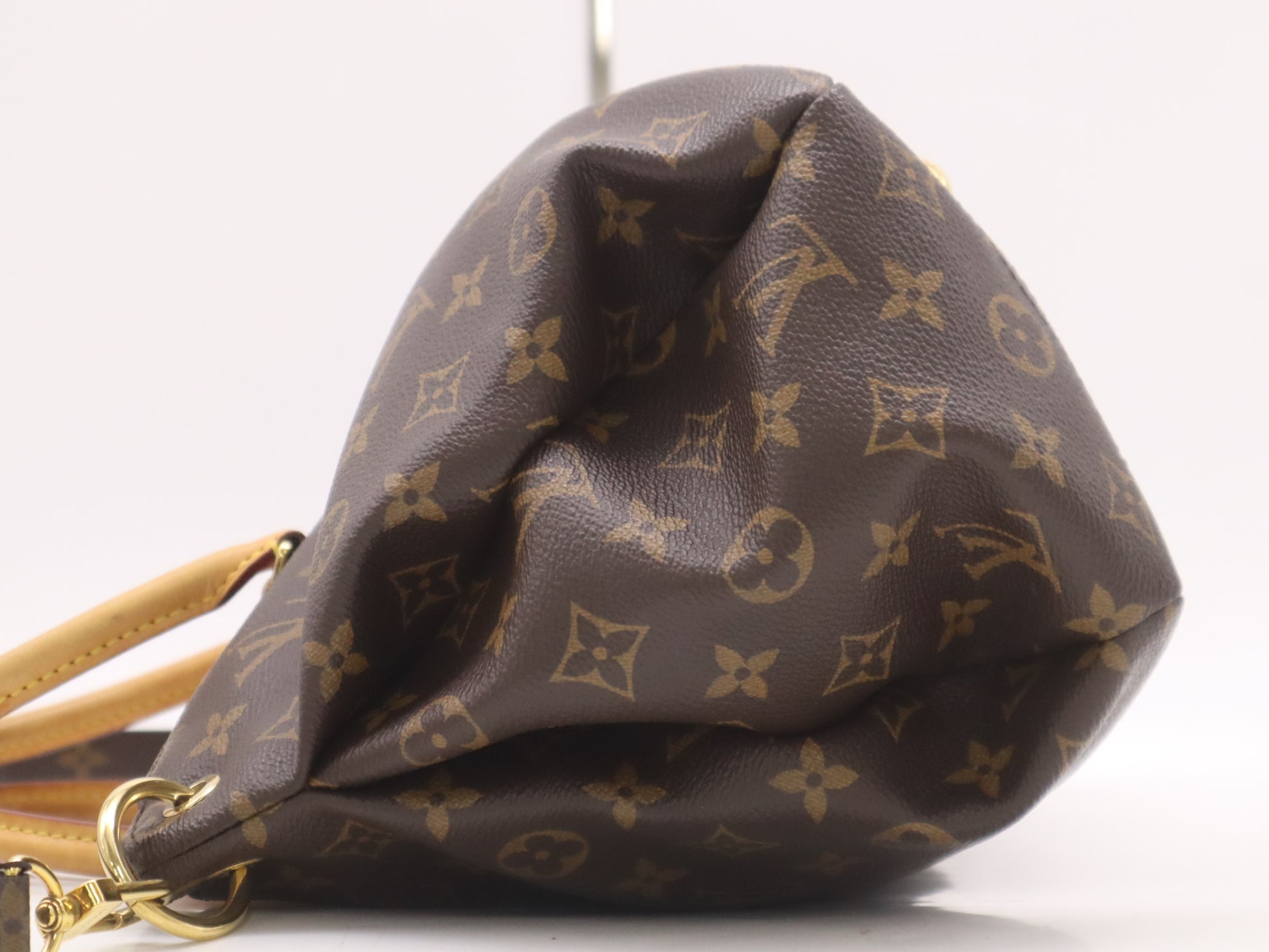 LOUIS VUITTON M40907 Monogram Pallas Avane Handbag with Shoulder Strap