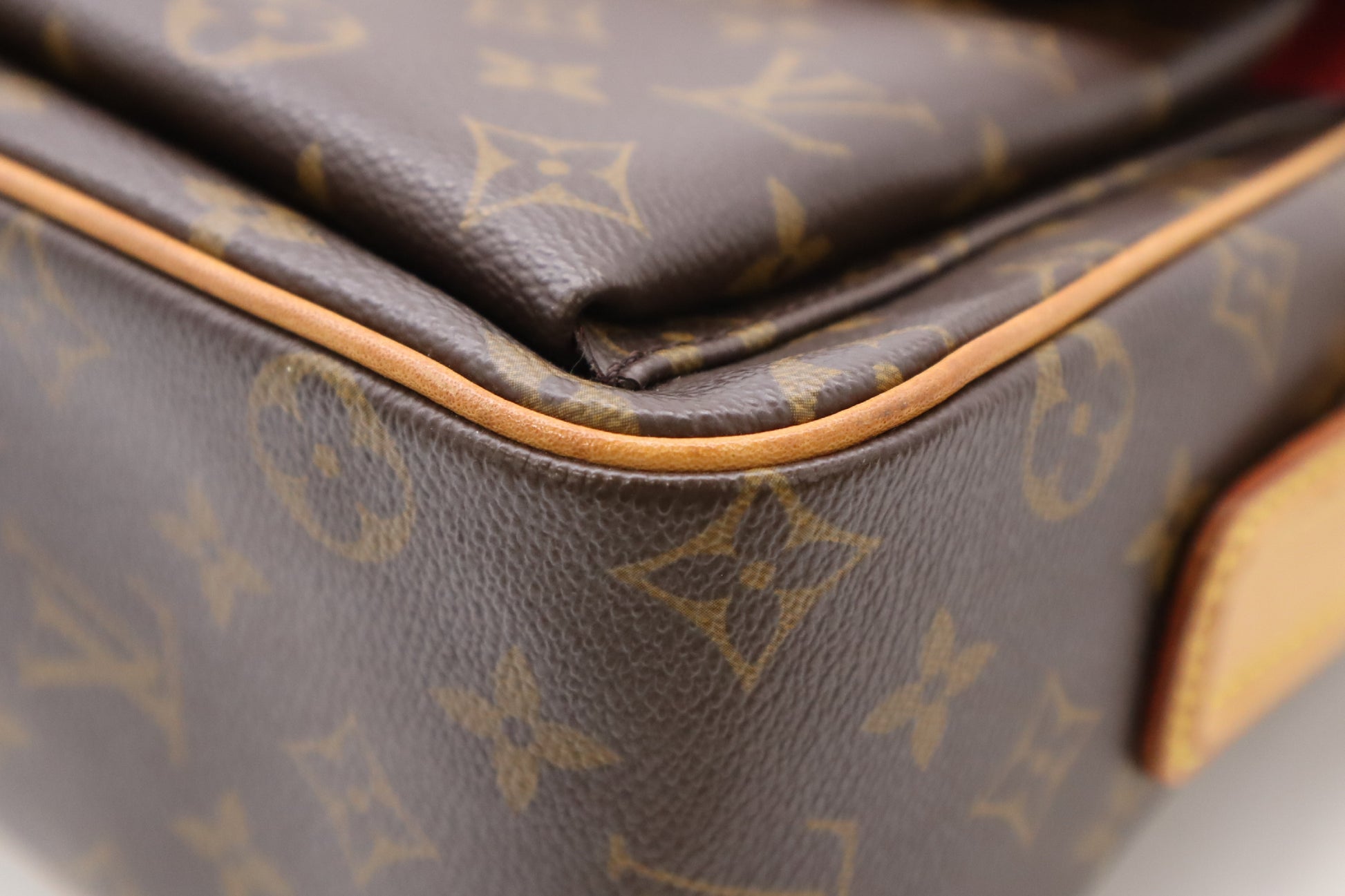 LOUIS VUITTON M51163 Monogram Viva Cite GM Shoulder Bag