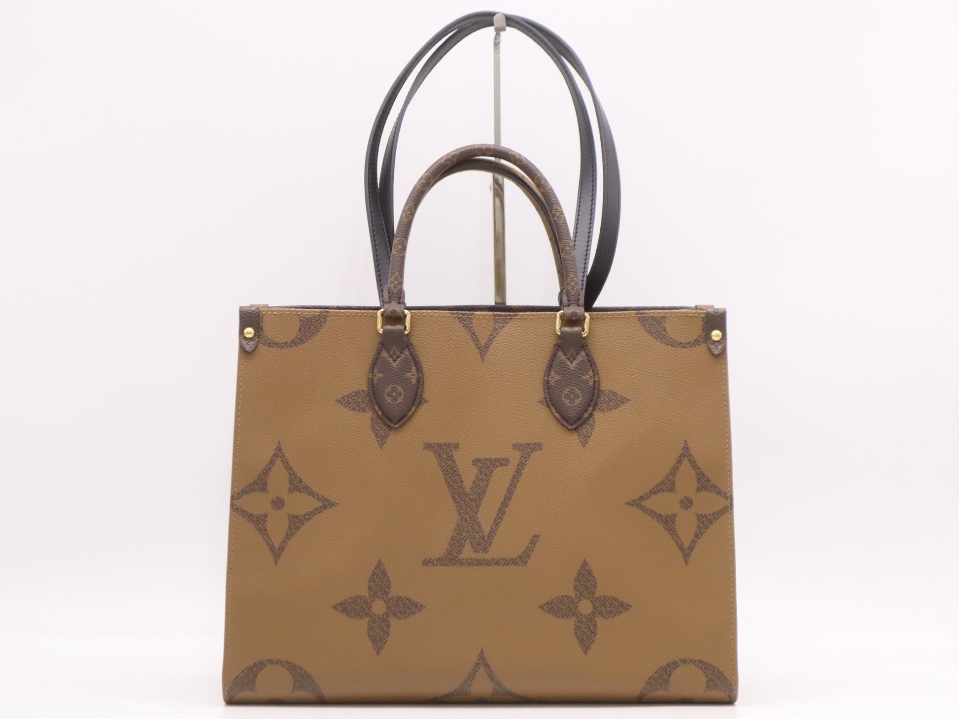 LOUIS VUITTON M45039 Reverse on the Go - MM Monogram Giant Tote Bag with Box and Dust Bag, RFID Verified
