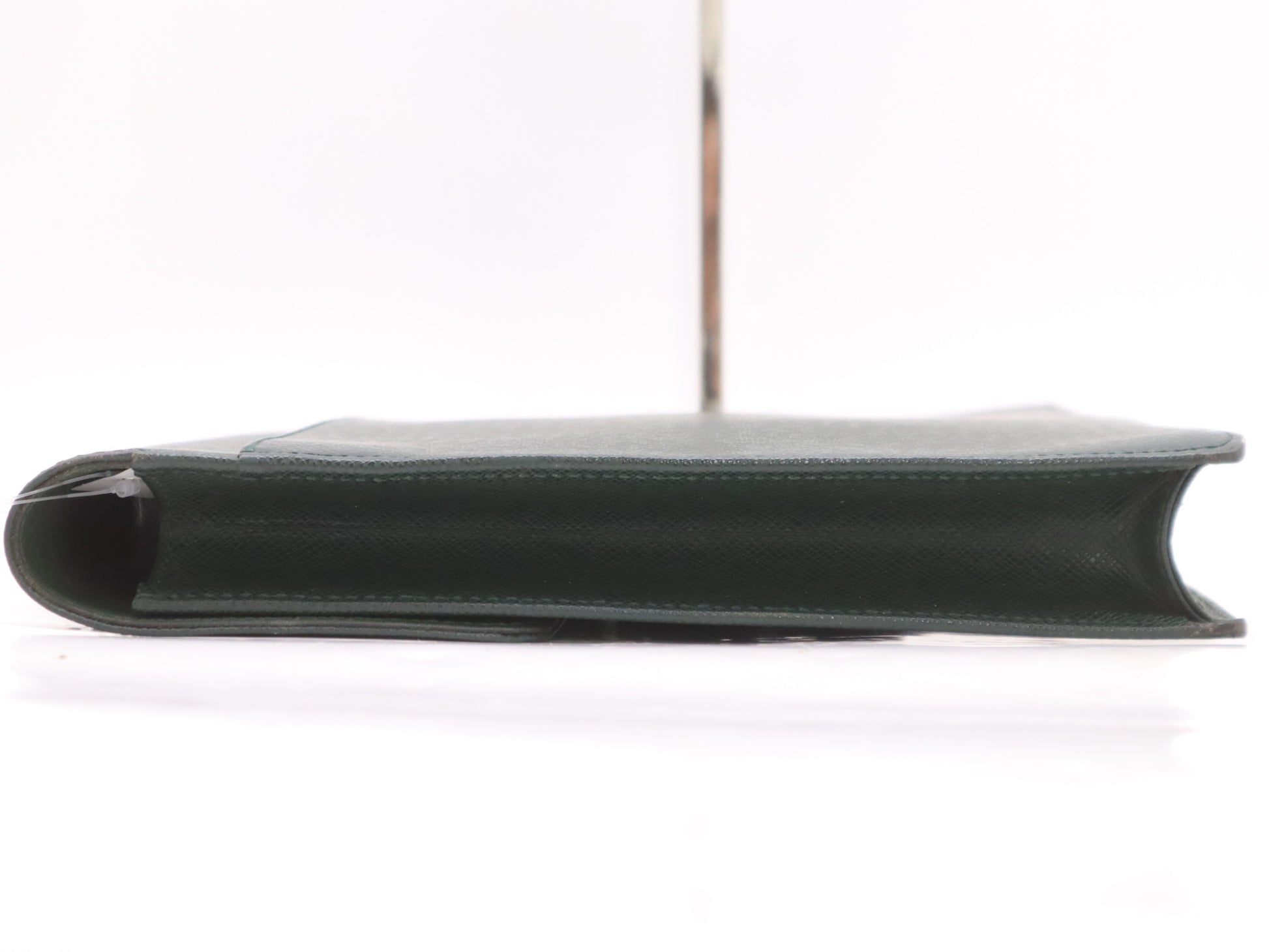 LOUIS VUITTON M30074 Taiga Serviette Clado Business Bag