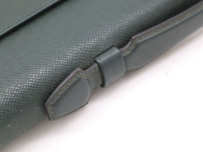 LOUIS VUITTON M30074 Taiga Serviette Clado Business Bag