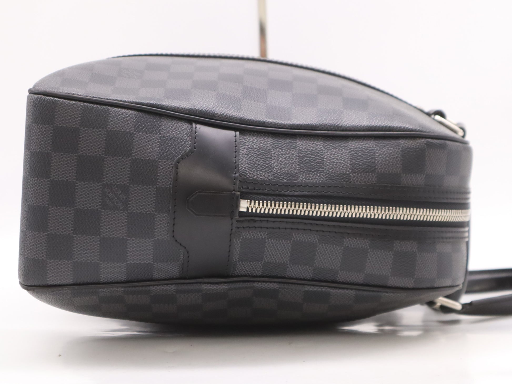 LOUIS VUITTON N51195 Damier Graphite Porte-Document Voyage Business Bag with Padlock, 2 Keys, Name Tag, Handle Cover, and Cloche