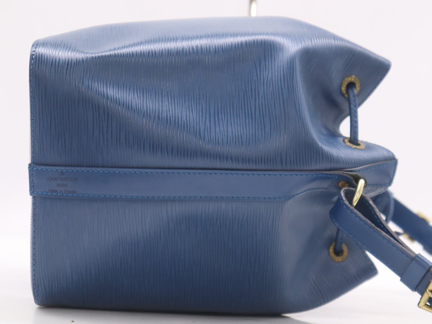 LOUIS VUITTON M44105 Epi Petit Noe Toledo Blue Shoulder Bag
