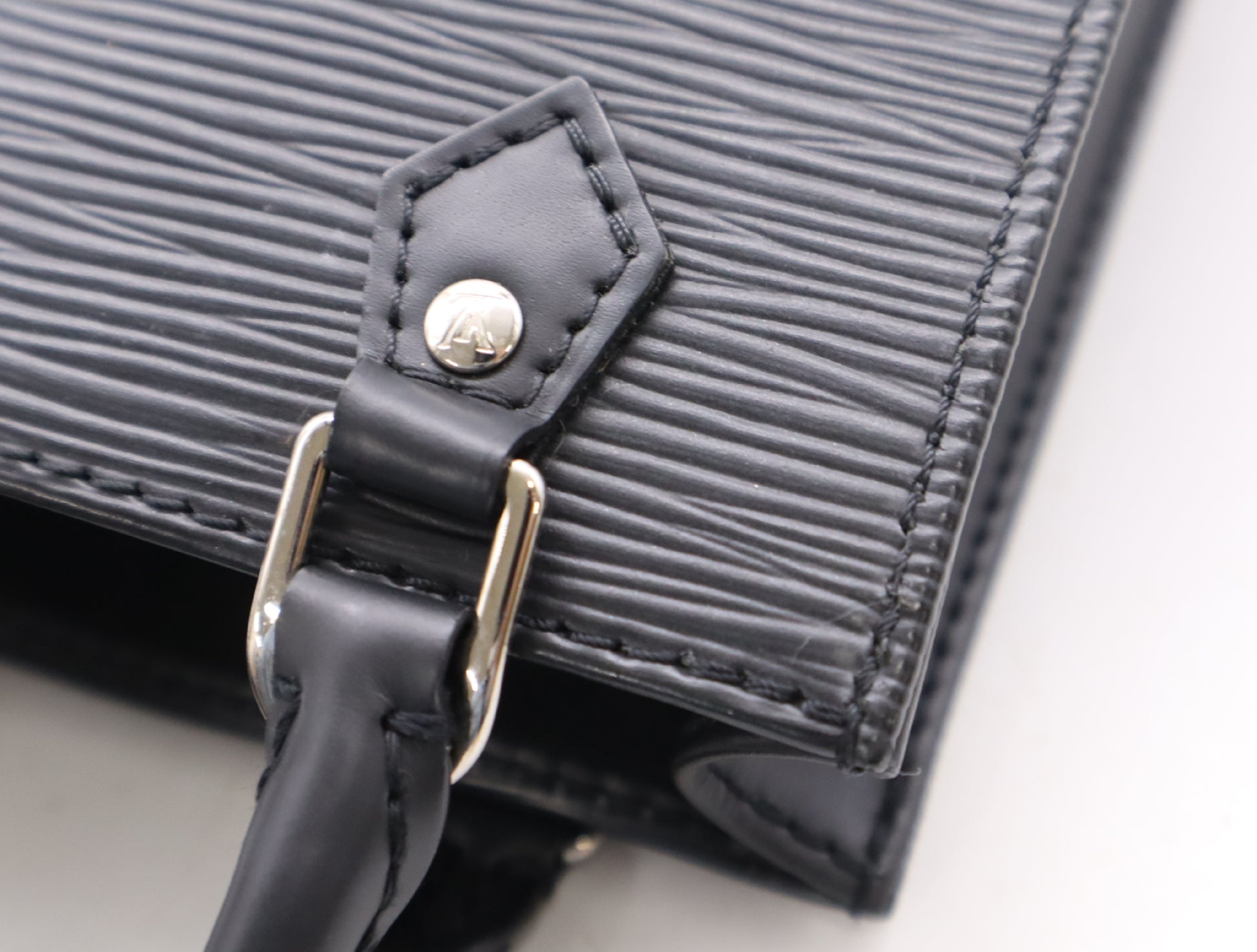 LOUIS VUITTON M69441 Petite Sac Plat Noir Shoulder Bag RFID Verified No Serial Tag