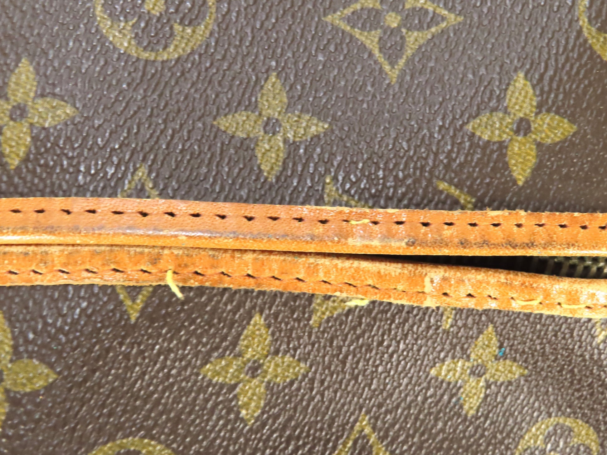 LOUIS VUITTON LV Garment M23434 Bag