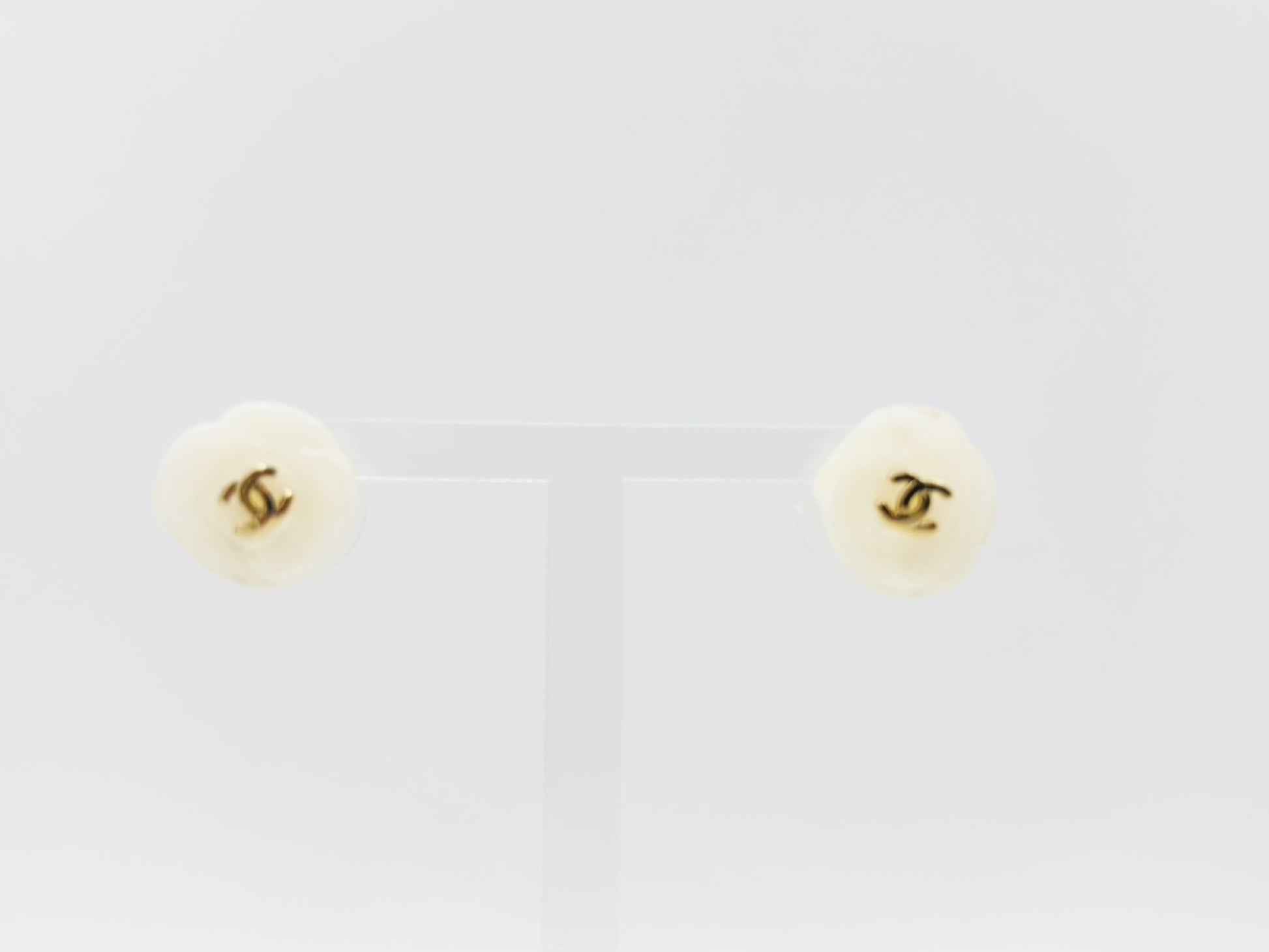 CHANEL Coco Mark Camellia Earrings 02P Resin Plastic White Earrings