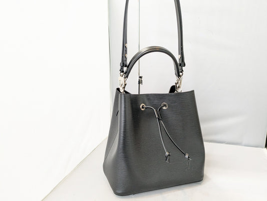 LOUIS VUITTON LV Epi NeoNoe Shoulder Bag