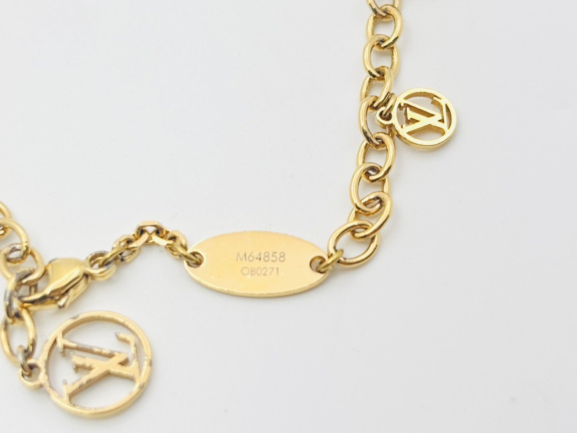 LOUIS VUITTON M64858 Blooming LV Circle Bracelet/Bangle
