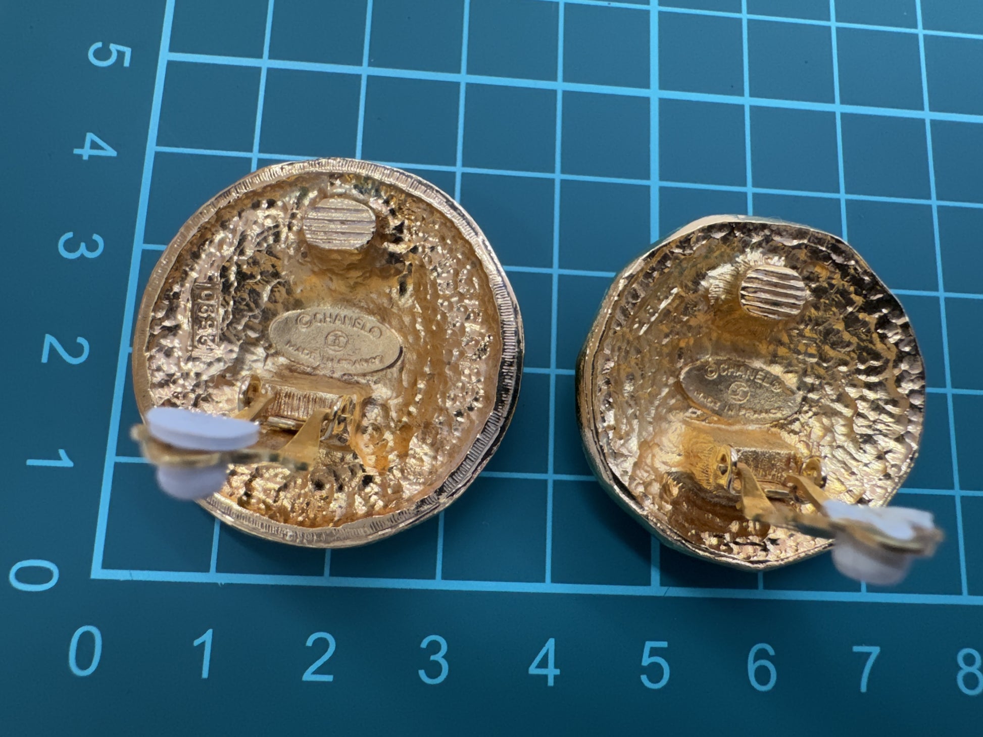 CHANEL Coco Mark Vintage Gold Earrings with Comments and No Numbers