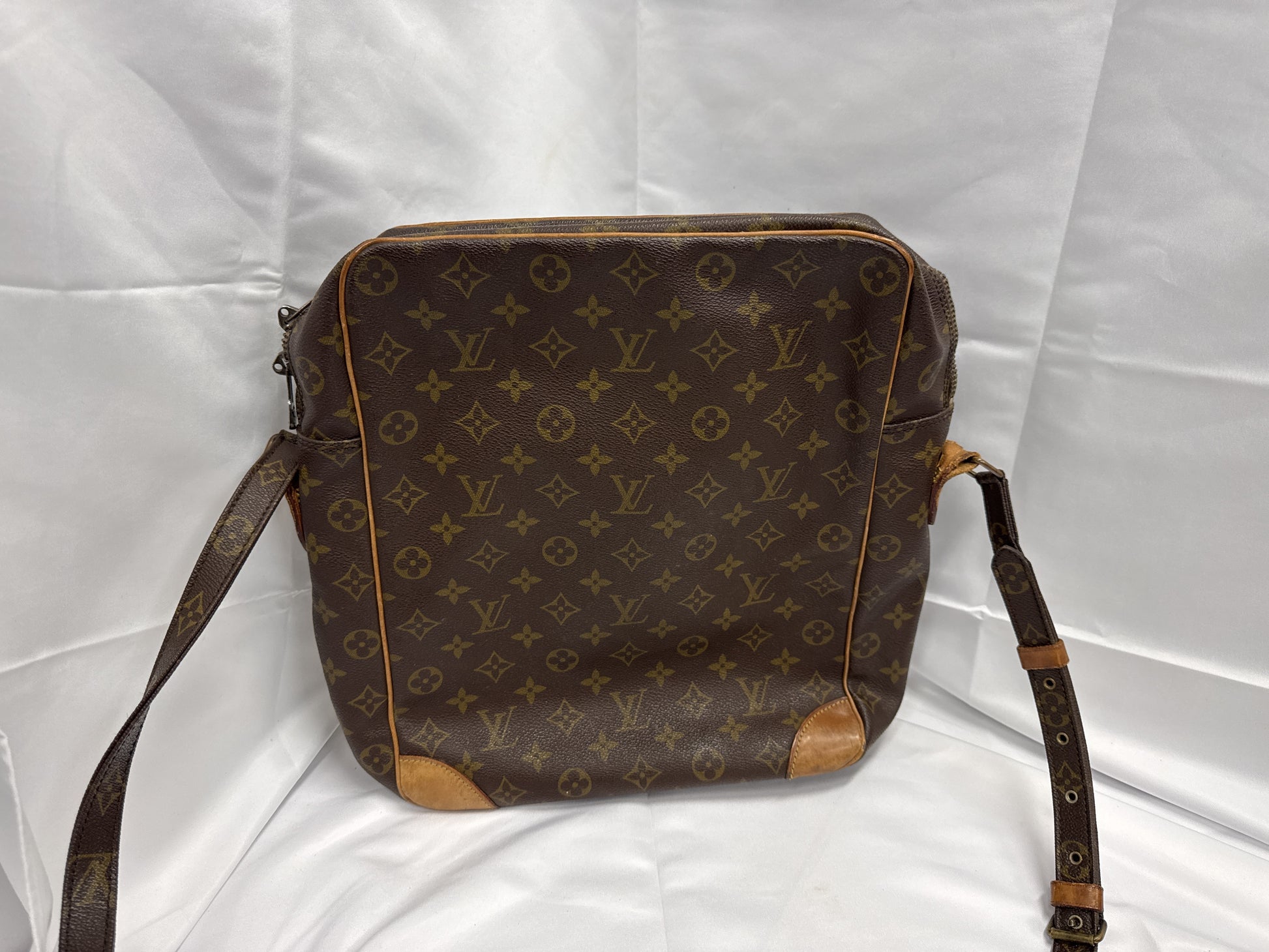 LOUIS VUITTON Marceau Shoulder Bag