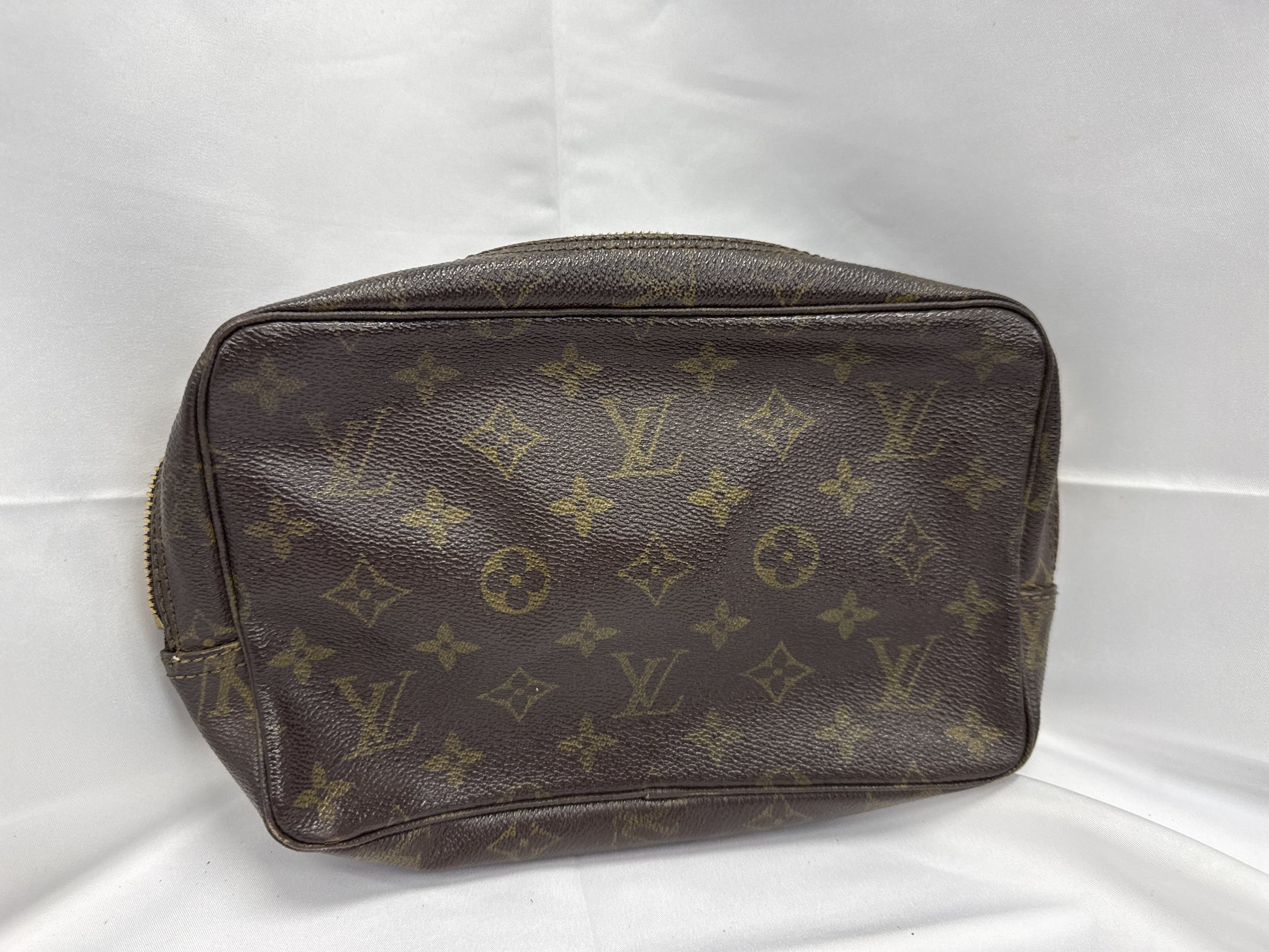 LOUIS VUITTON Truss Toilette 23 Second Bag