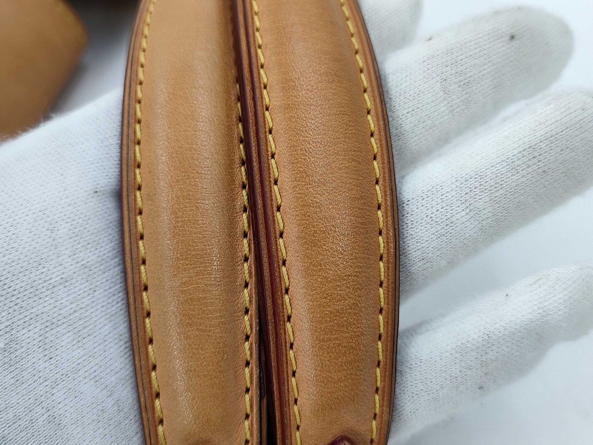 LOUIS VUITTON Shoulder Bag Handbag