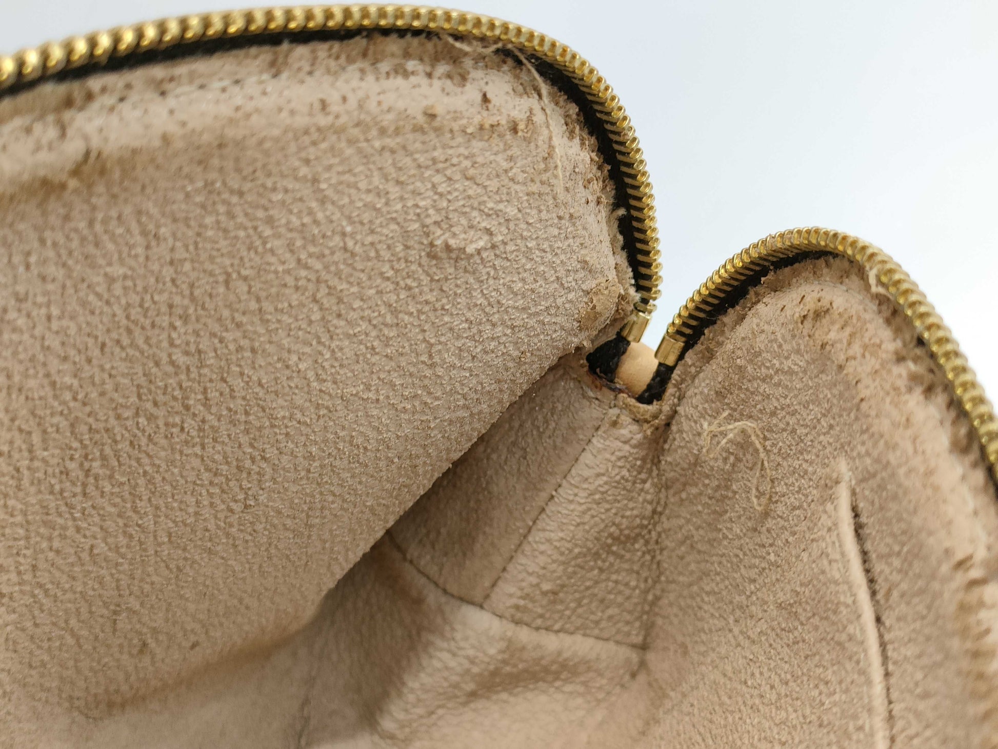 LOUIS VUITTON Louis Vuitton Pochette Cosmetic Monogram Pouch