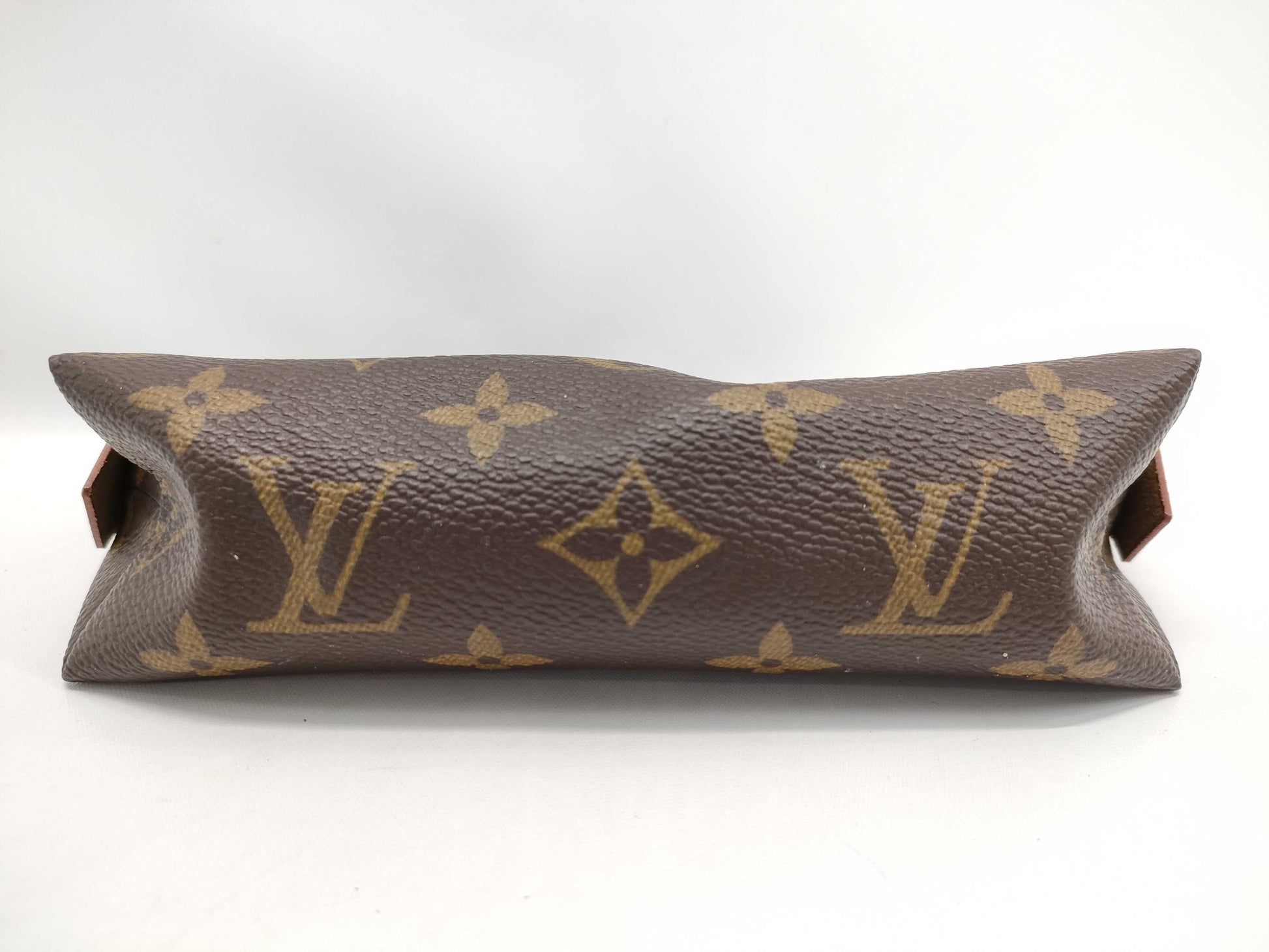 LOUIS VUITTON Louis Vuitton Pochette Cosmetic Monogram Pouch