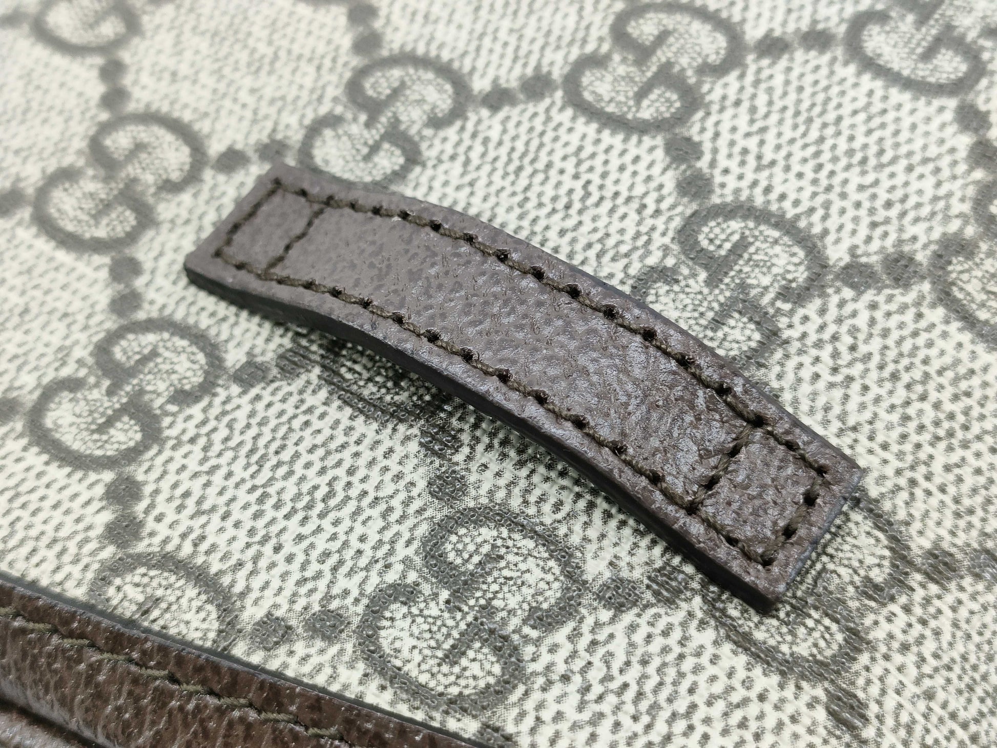 GUCCI GG Supreme Unused GG Blondie Body/Belt Bag/Waist Bag