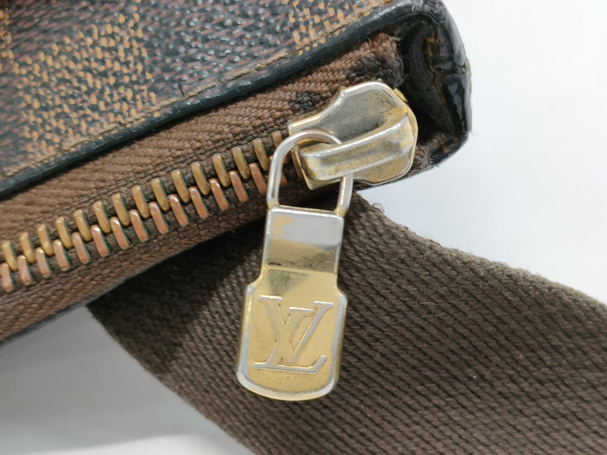 LOUIS VUITTON Damier Pochette Plat Brooklyn N41100 MI0152 Brown Shoulder Bag