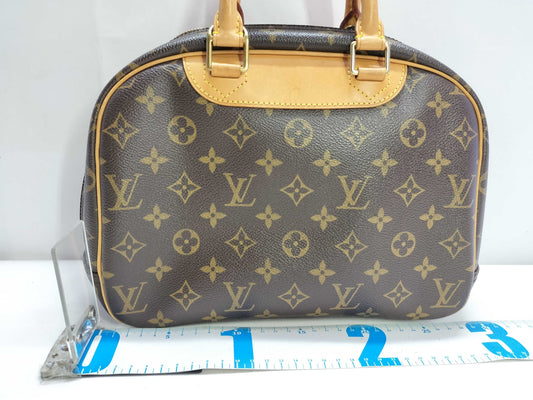 LOUIS VUITTON Monogram Louis Vuitton Bag Handbag