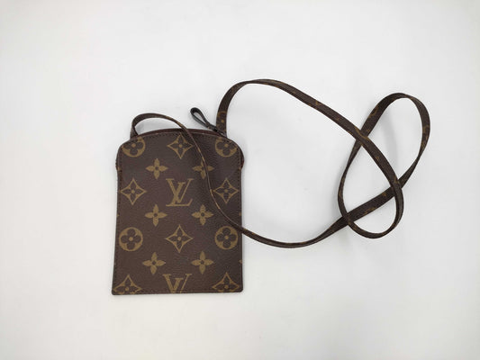 LOUIS VUITTON Monogram Pochette Secret M45484 Shoulder Bag