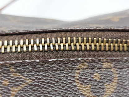 LOUIS VUITTON M51366 Monogram Louis Vuitton Papillon 30 Handbag