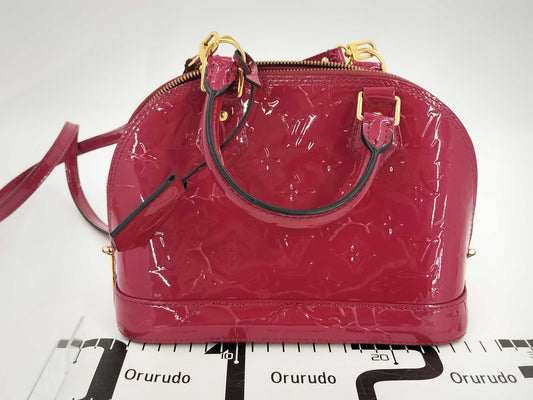 LOUIS VUITTON Louis Vuitton Alma BB Handbag
