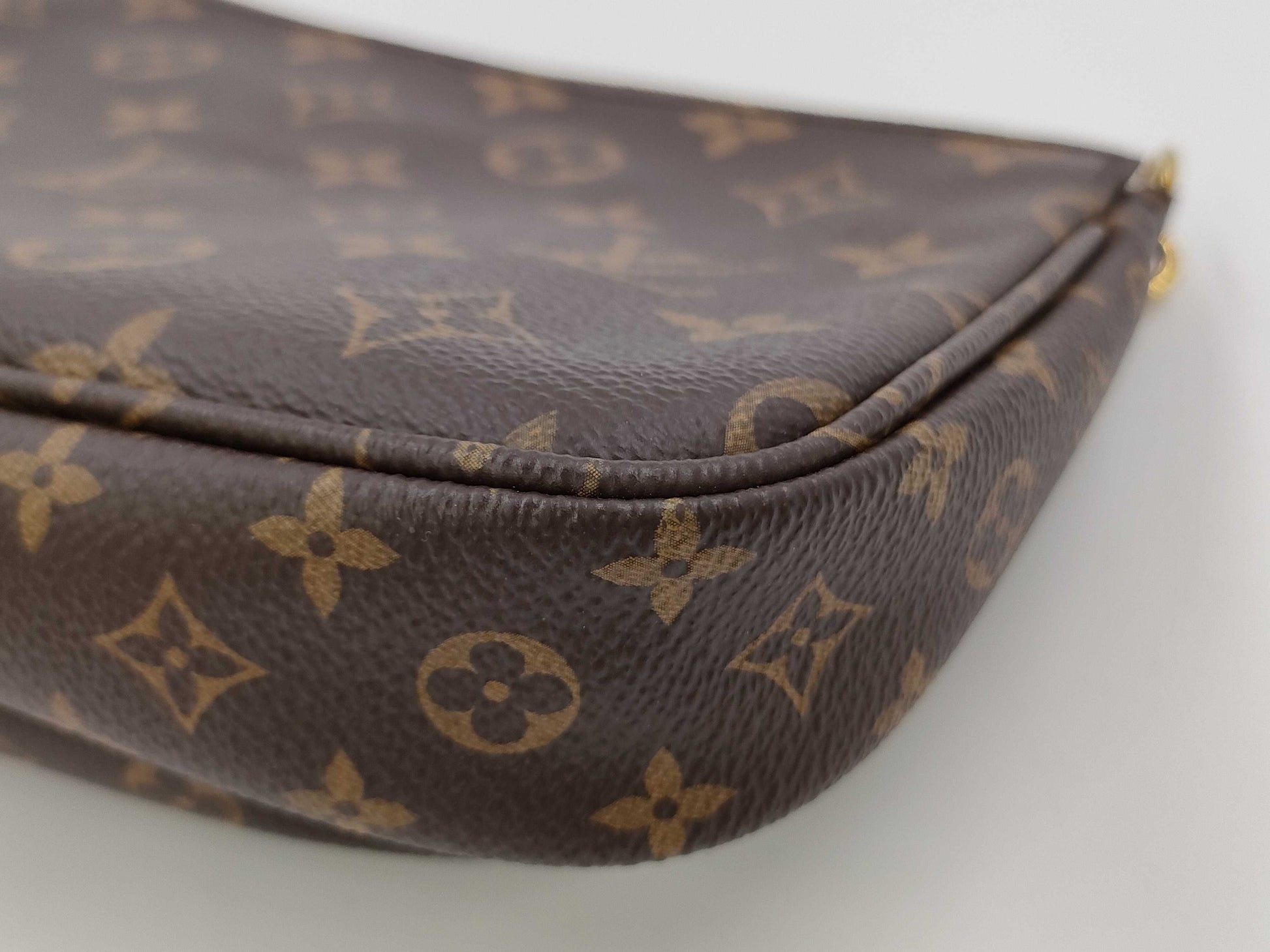 LOUIS VUITTON Louis Vuitton Monogram Shoulder Bag