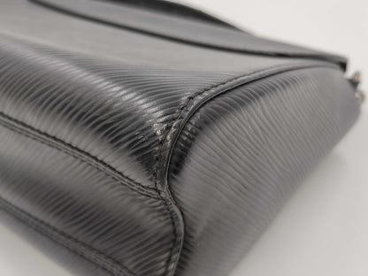 LOUIS VUITTON Twist Shoulder Bag