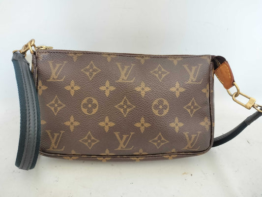 LOUIS VUITTON M51980 Monogram Pochette Accessoires M51980 V1929 Shoulder Bag with Interchangeable Shoulder Strap