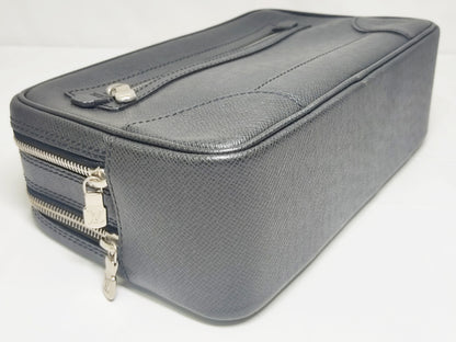 LOUIS VUITTON Pavel M31142 Taiga/Ardoise Second Bag