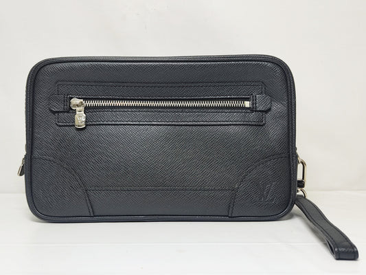 LOUIS VUITTON Pavel M31142 Taiga/Ardoise Second Bag