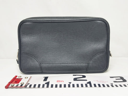 LOUIS VUITTON Pavel M31142 Taiga/Ardoise Second Bag