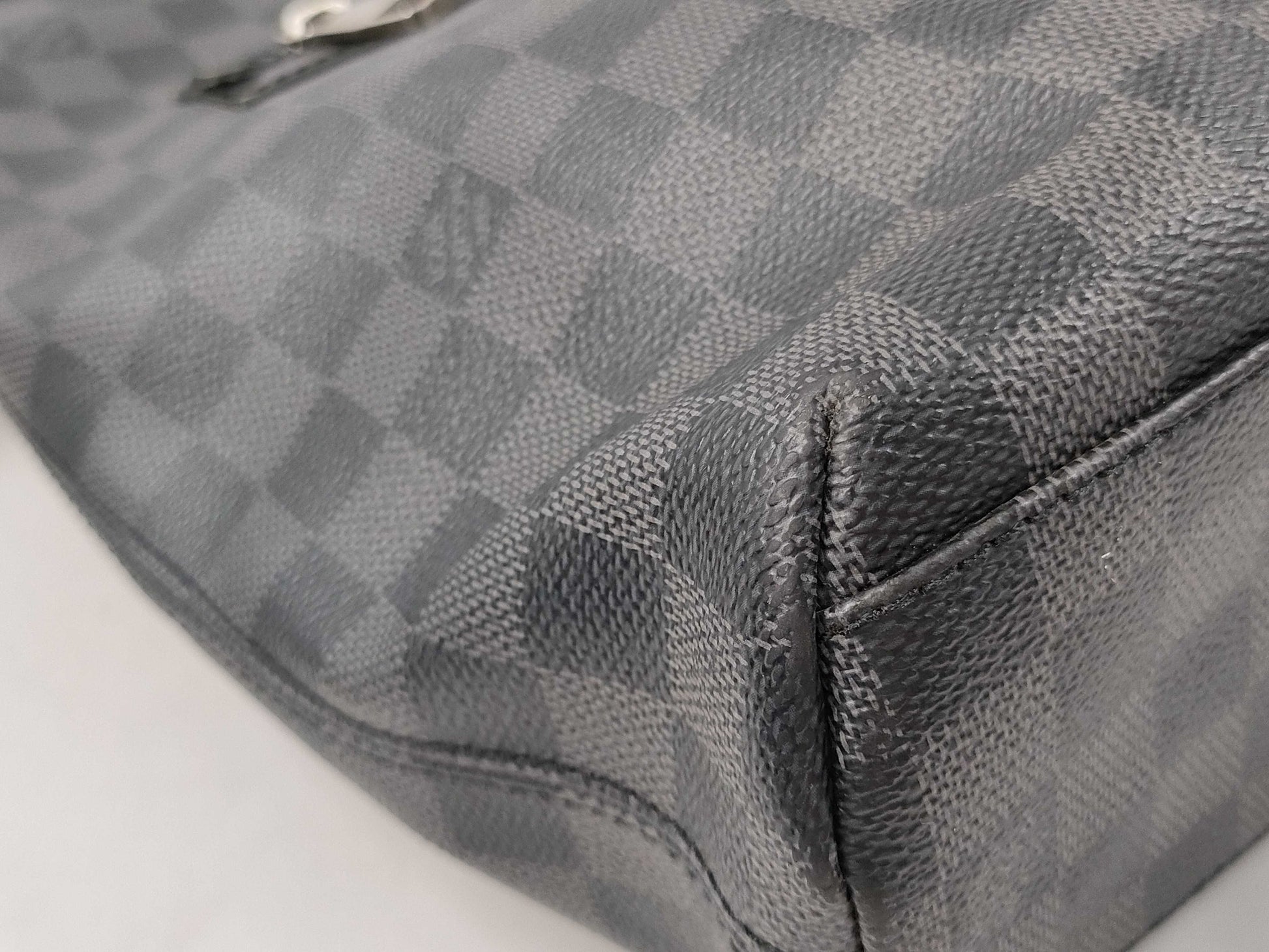 LOUIS VUITTON Damier Graphite / Mick MM N41106 Shoulder Bag