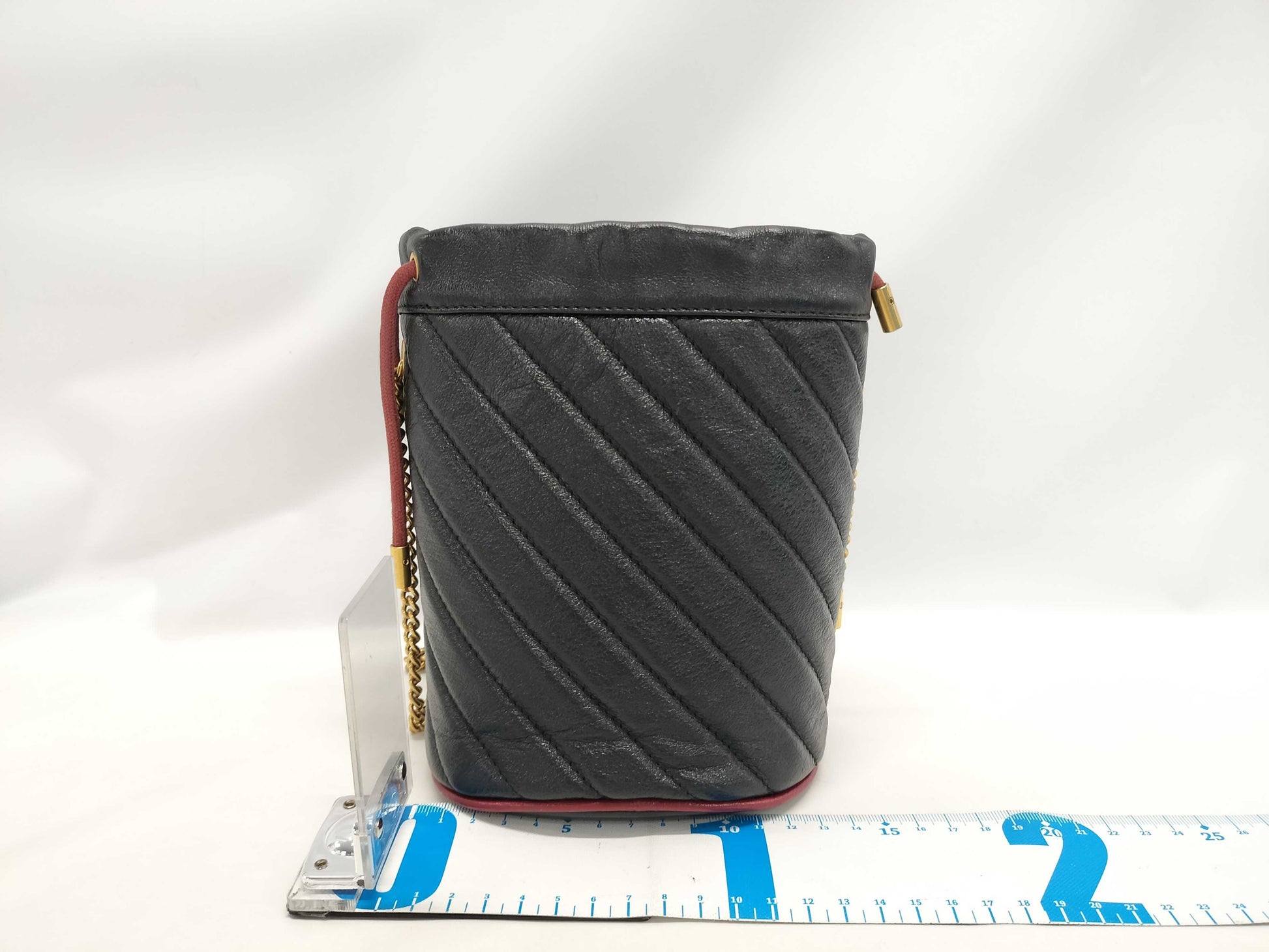 GUCCI GG Marmont Mini Bucket Shoulder Bag 573817 Black Beige with Gold Hardware Leather 525040 Shoulder Bag