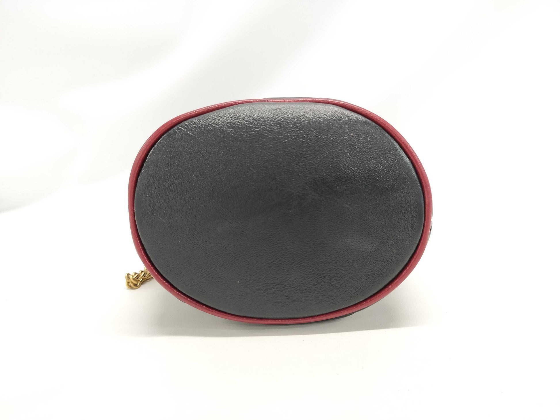 GUCCI GG Marmont Mini Bucket Shoulder Bag 573817 Black Beige with Gold Hardware Leather 525040 Shoulder Bag